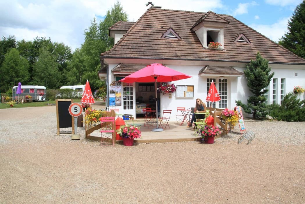 CAMPING LE COEUR DE LA FÔRET