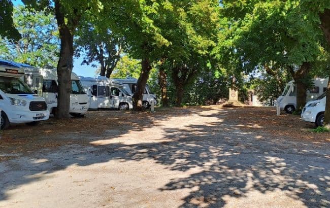 Le camping de mon village : Camping-car Park La Callopie