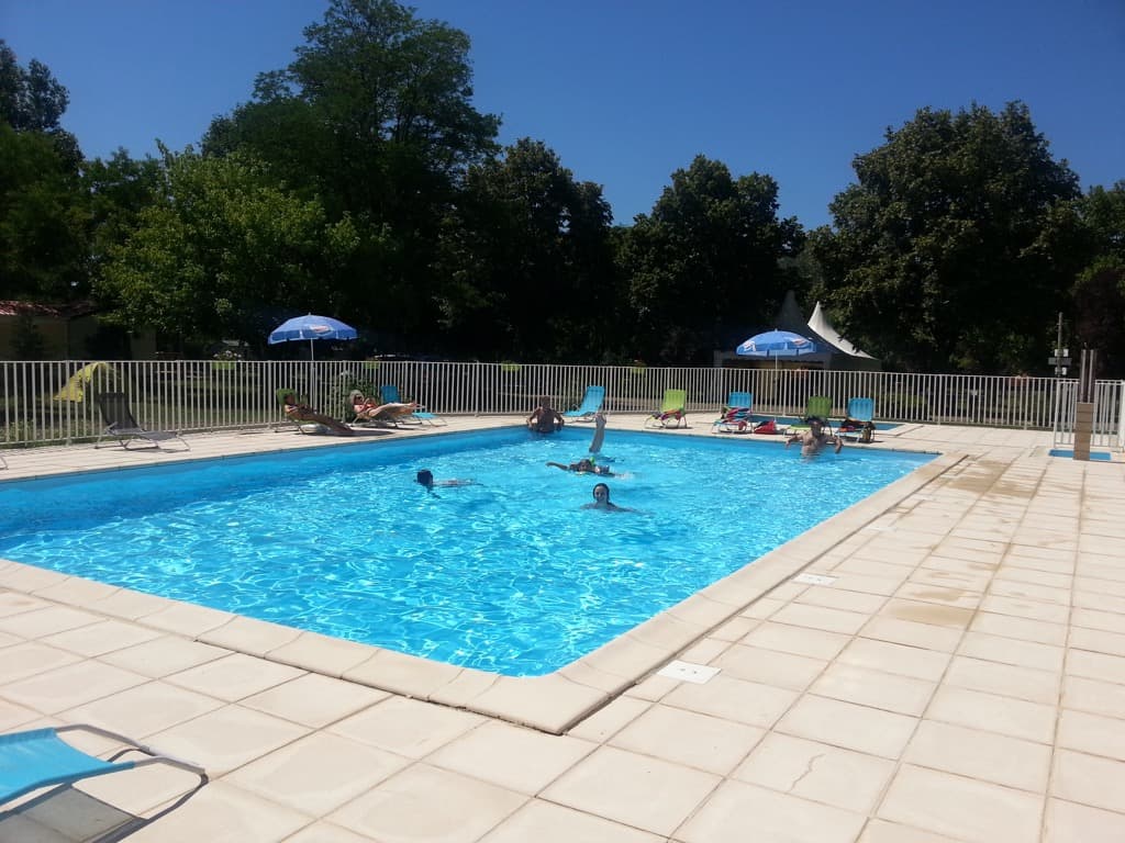 CAMPING LES RIVES DU CÉOU