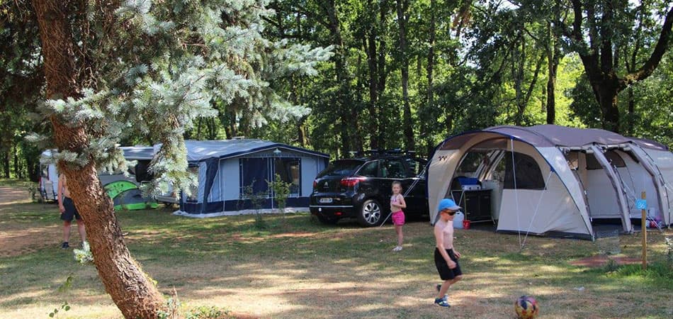 CAMPING L'ÉVASION