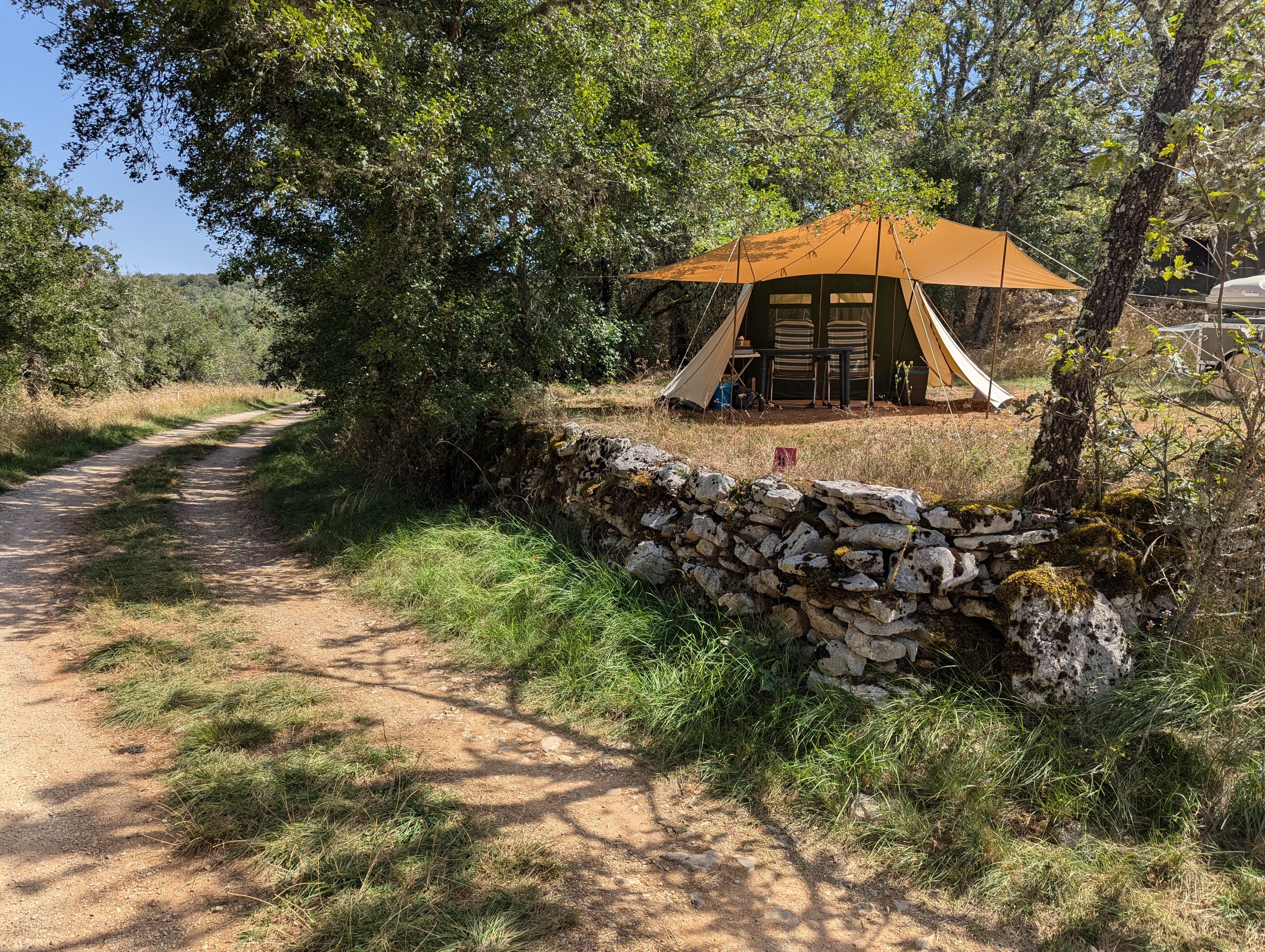 CAMPING AUX LODGES DU MAS DE NADAL