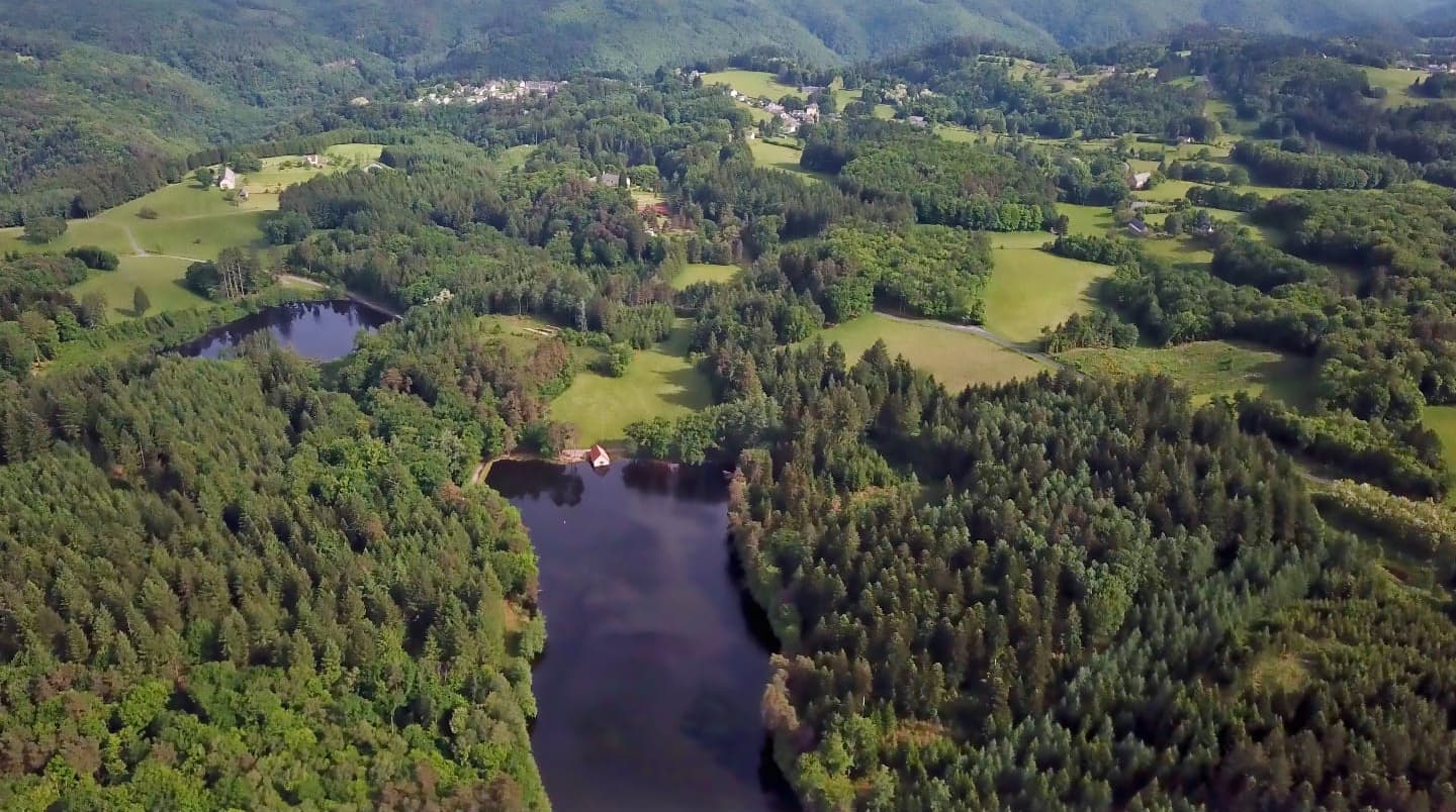 Photo de CAMPING LA ROCHE-CANILLAC