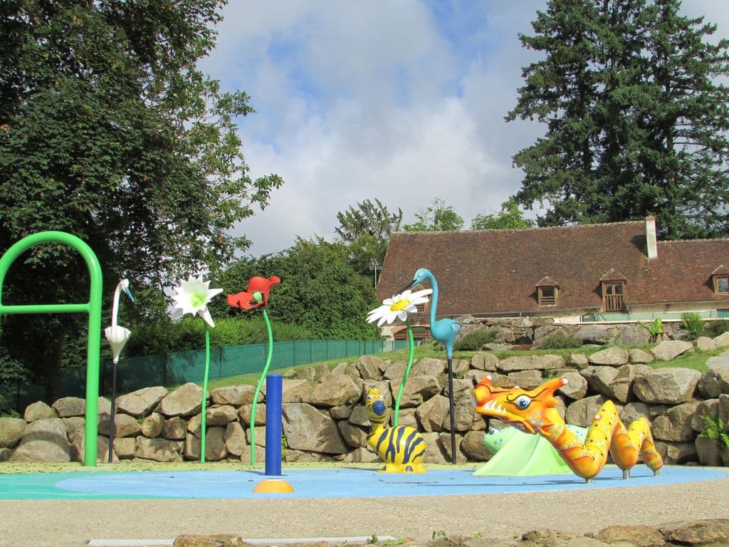 CAMPING DU CHÂTEAU DE POINSOUZE