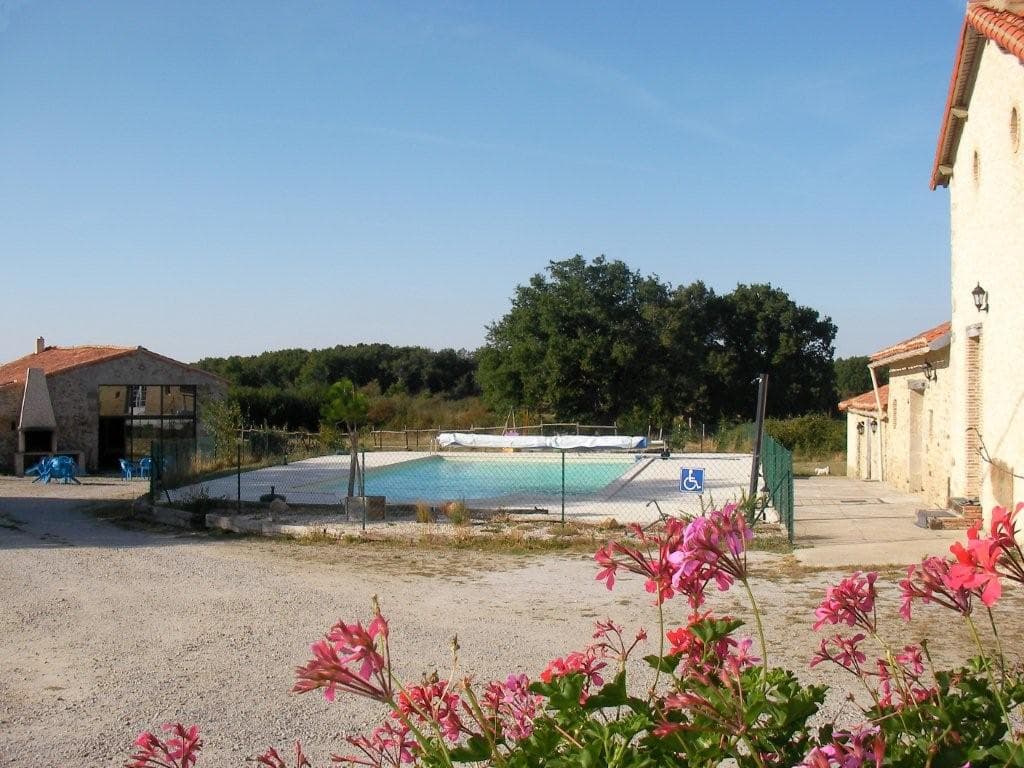 CAMPING LA FERME NATURISTE L'OLIVERIE