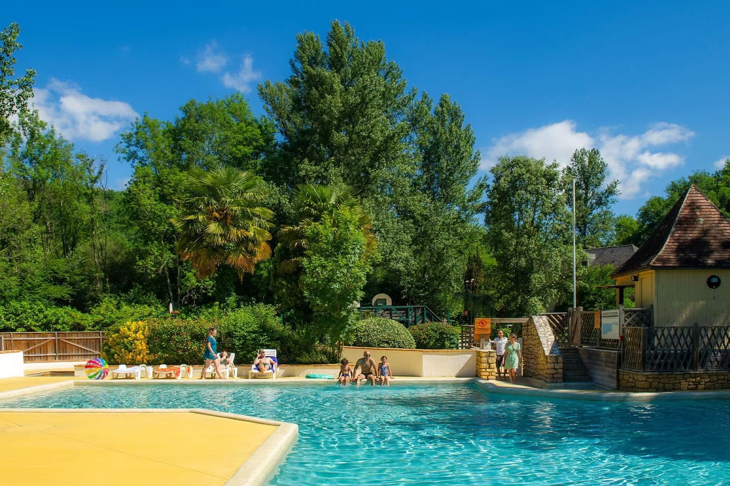Camping Aqua Viva - Village Center