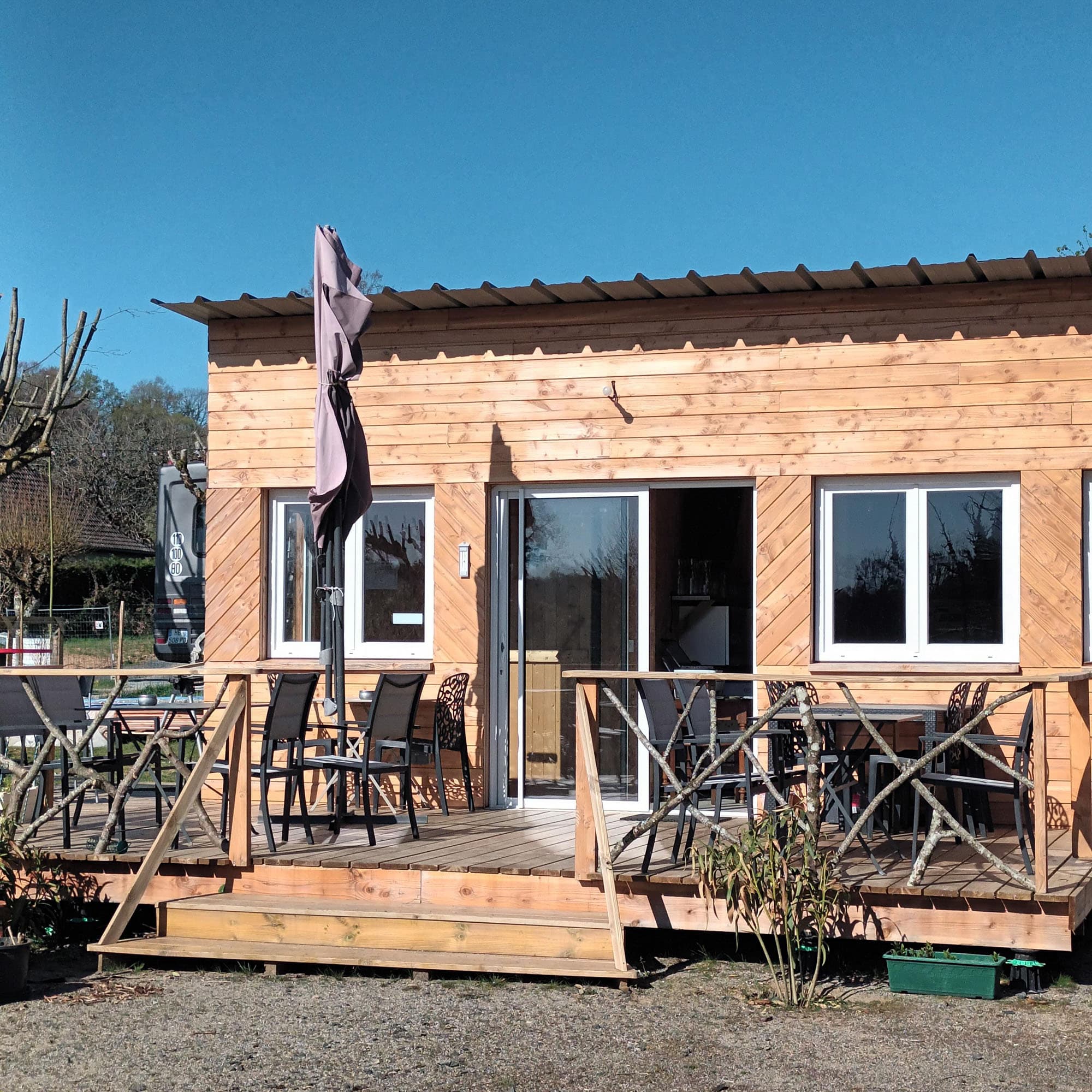 CAMPING BAROUDEURS