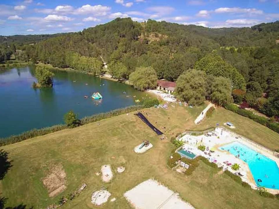 Photo de CAMPING DOMAINE DU LAC