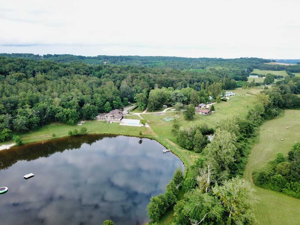 CAMPING DU LAC DE LISLEBONNE
