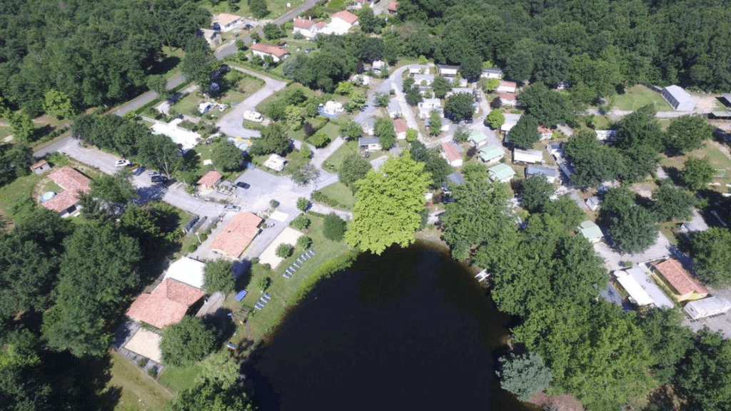 CAMPING L'ÉTANG DE LAUBANÈRE