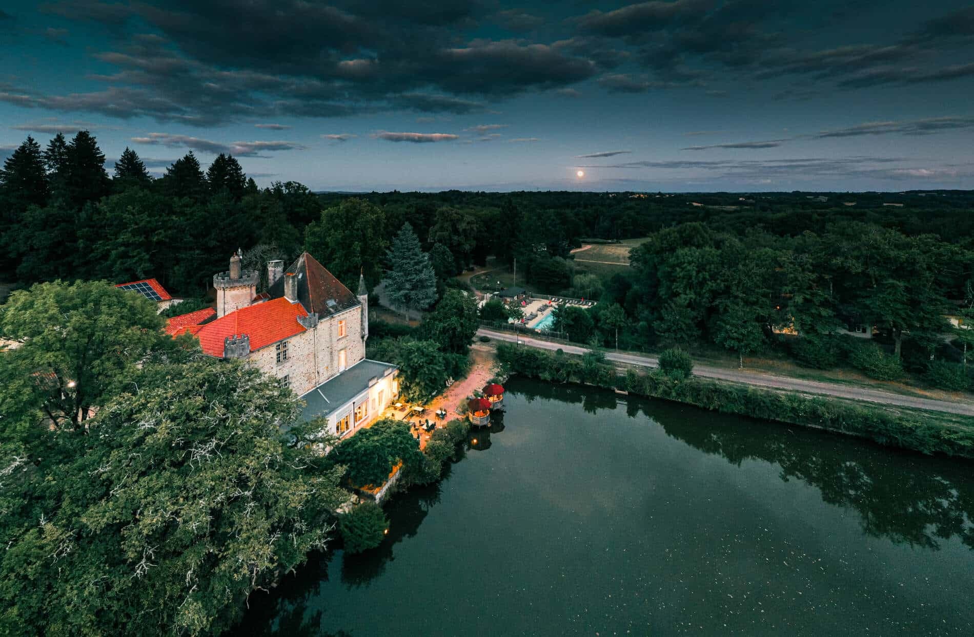 CAMPING CHÂTEAU LE VERDOYER