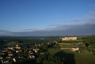Aire communale de Hautefort