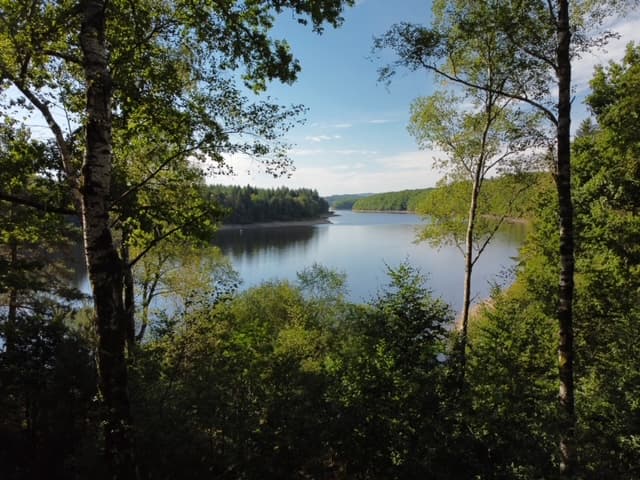 CAMPING DU LAC DE VIAM