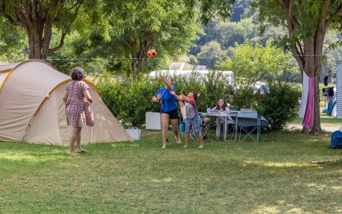 CAMPING CARRIQUE