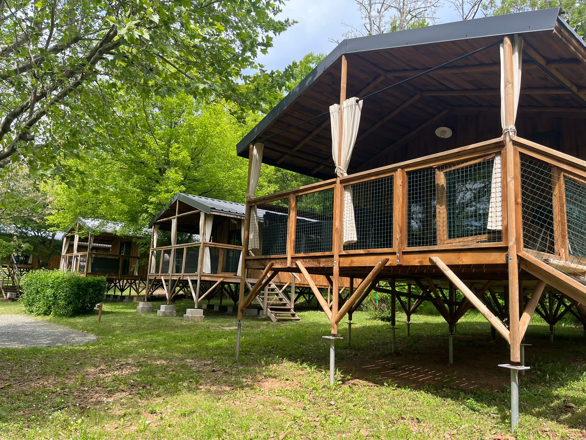 Photo de CAMPING DE COLLONGES-LA-ROUGE