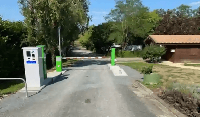 Camping de mon Village / Camping Cars Park