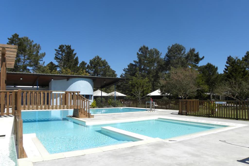 CAMPING LES PINS BLEUS