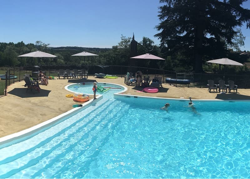 CAMPING CHARMANT