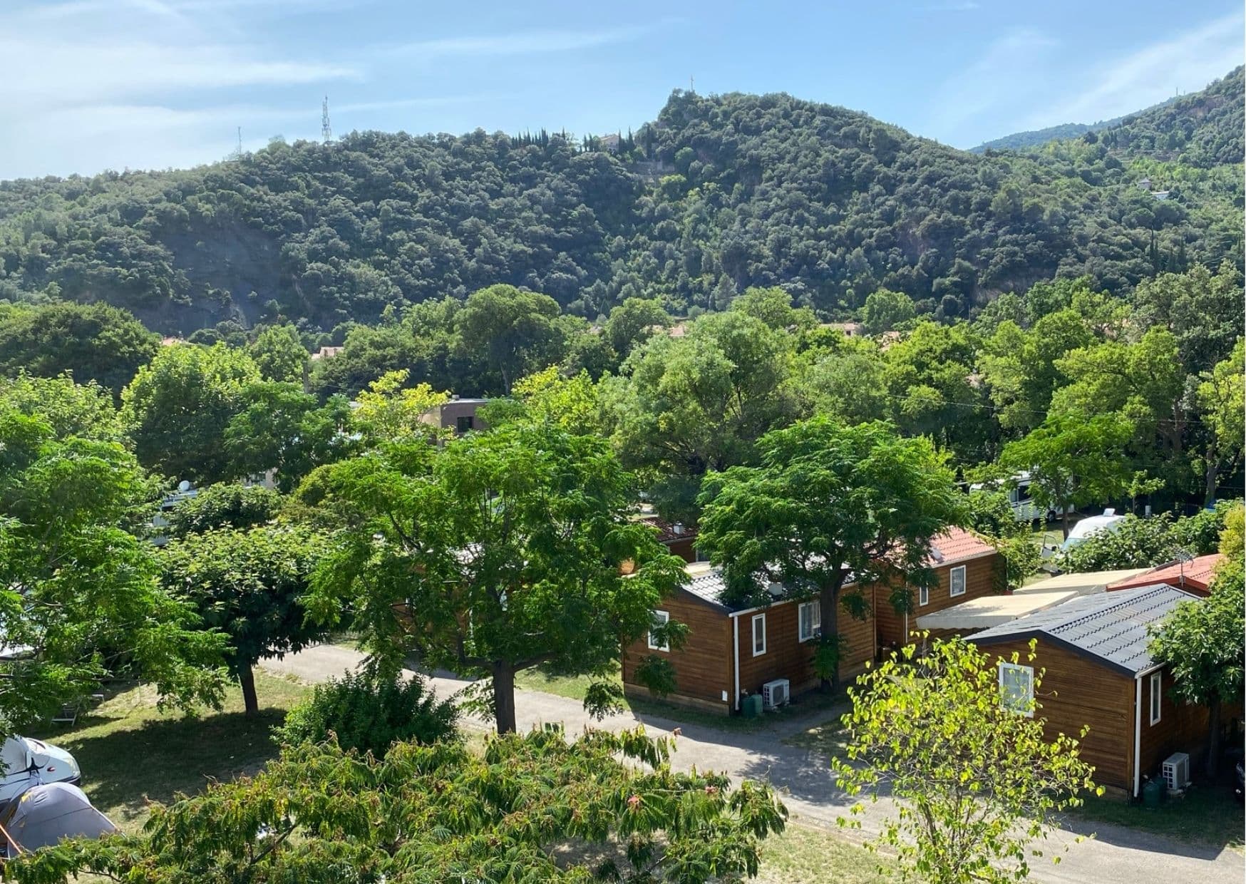 CAMPING AMÉLIA