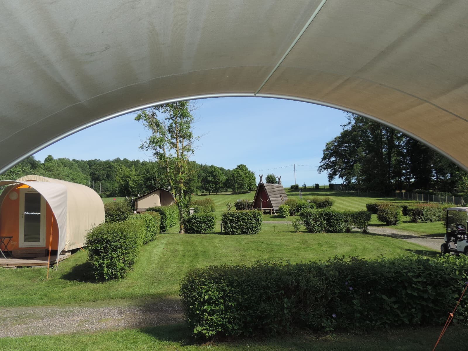 CAMPING LE BOIS FLEURI