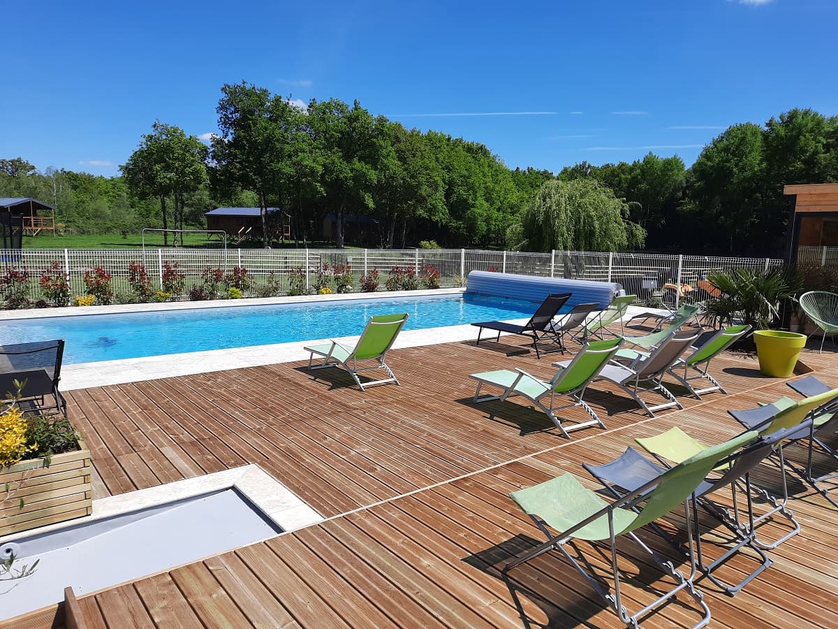 Parc Résidentiel de Loisirs - Les lodges en bois de la Ferme des poulardières