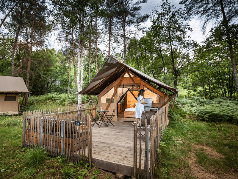 CAMPING HUTTOPIA RILLÉ