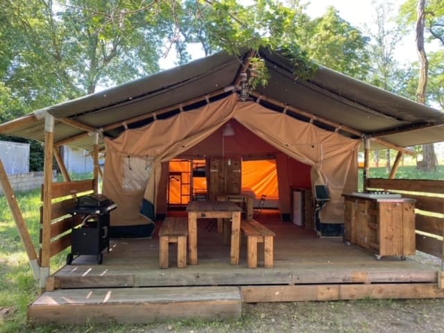 CAMPING DE L'ISLE AUX MOULINS