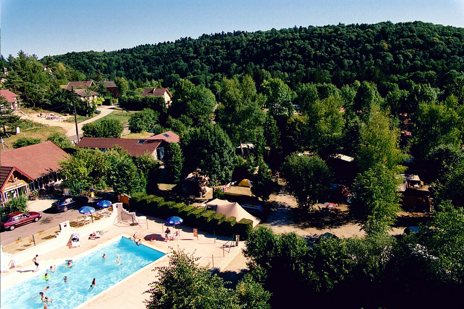 CAMPING LES MÉRILLES