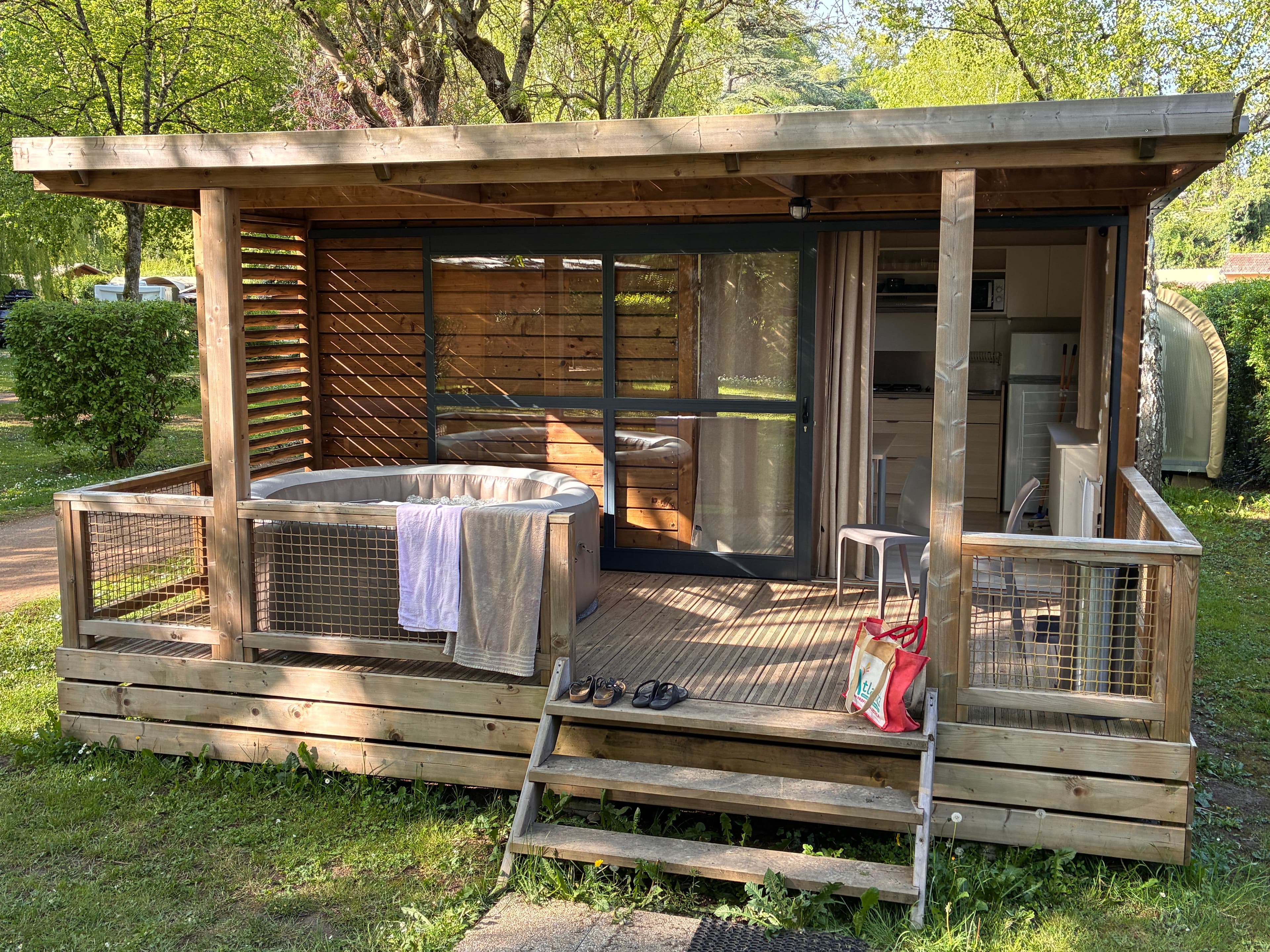 CAMPING DES GROTTES