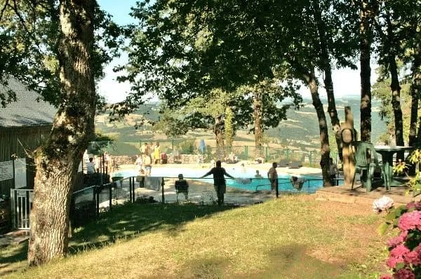 CAMPING PÔLE TOURISTIQUE BELLEVUE
