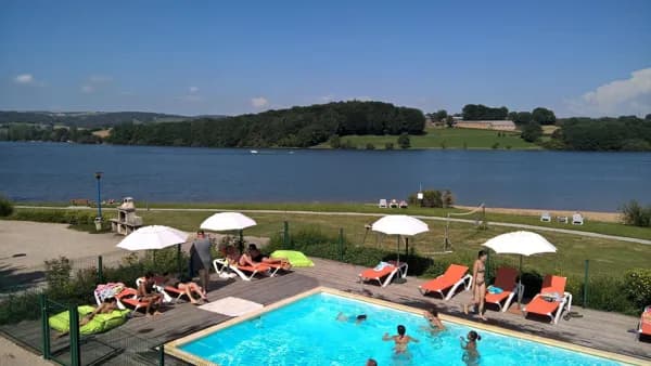 CAMPING LE HAMEAU DES LACS